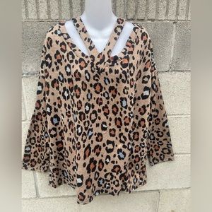 Libian cheat-a sweater 3X  normal wear but in great Conditions, Brown white.